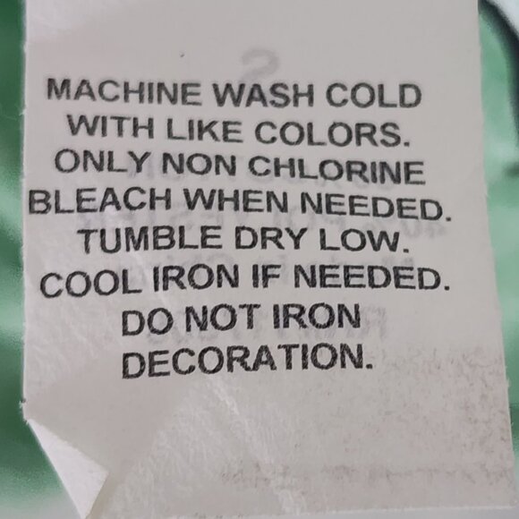 Peanuts Snoopy Sharing a Red Scarf with Woodstocks Green Cotton Poly Tee Size S - Picture 15 of 16